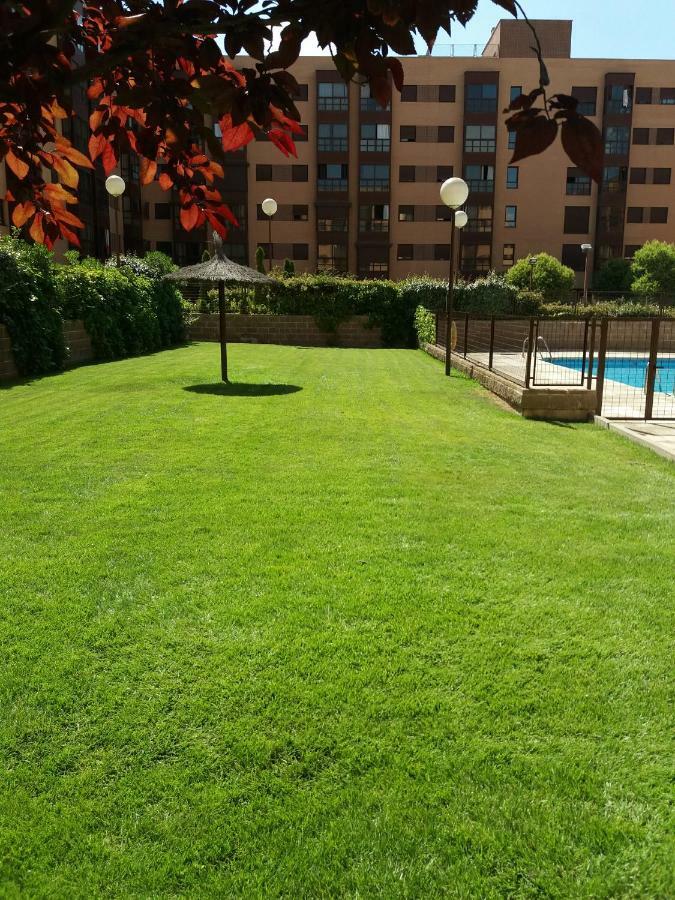 Apartamentos Pirra - Aeropuerto Ifema Madri Exterior foto