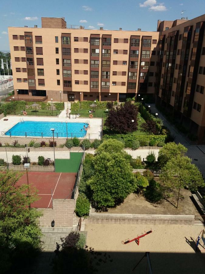 Apartamentos Pirra - Aeropuerto Ifema Madri Exterior foto