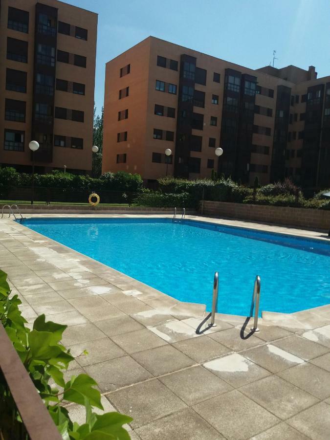 Apartamentos Pirra - Aeropuerto Ifema Madri Exterior foto